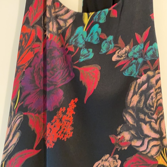 Beautiful Alice + Olivia silk blouse NWOT - Picture 2 of 5